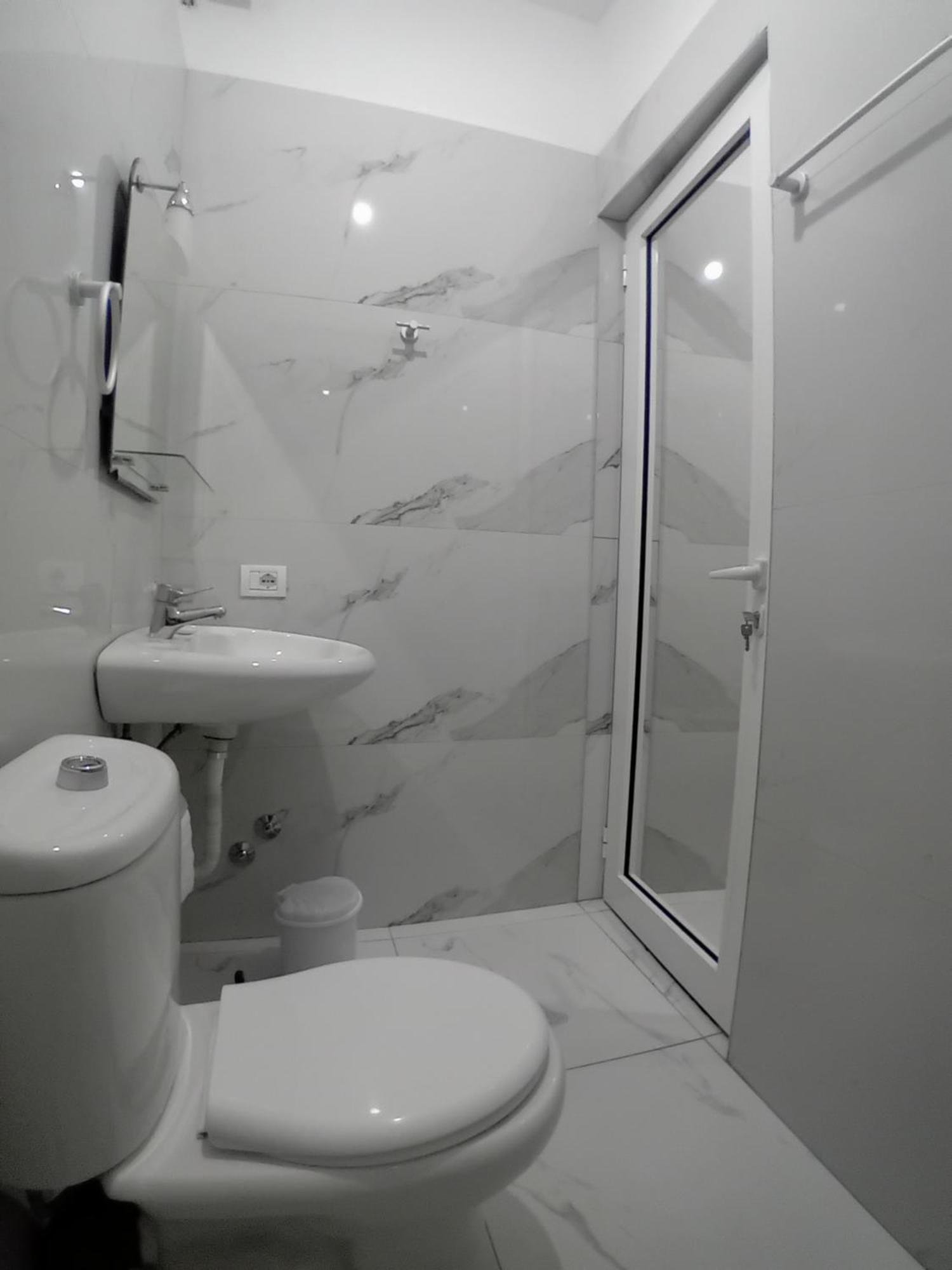 Villa Allkushi Saranda Oda fotoğraf
